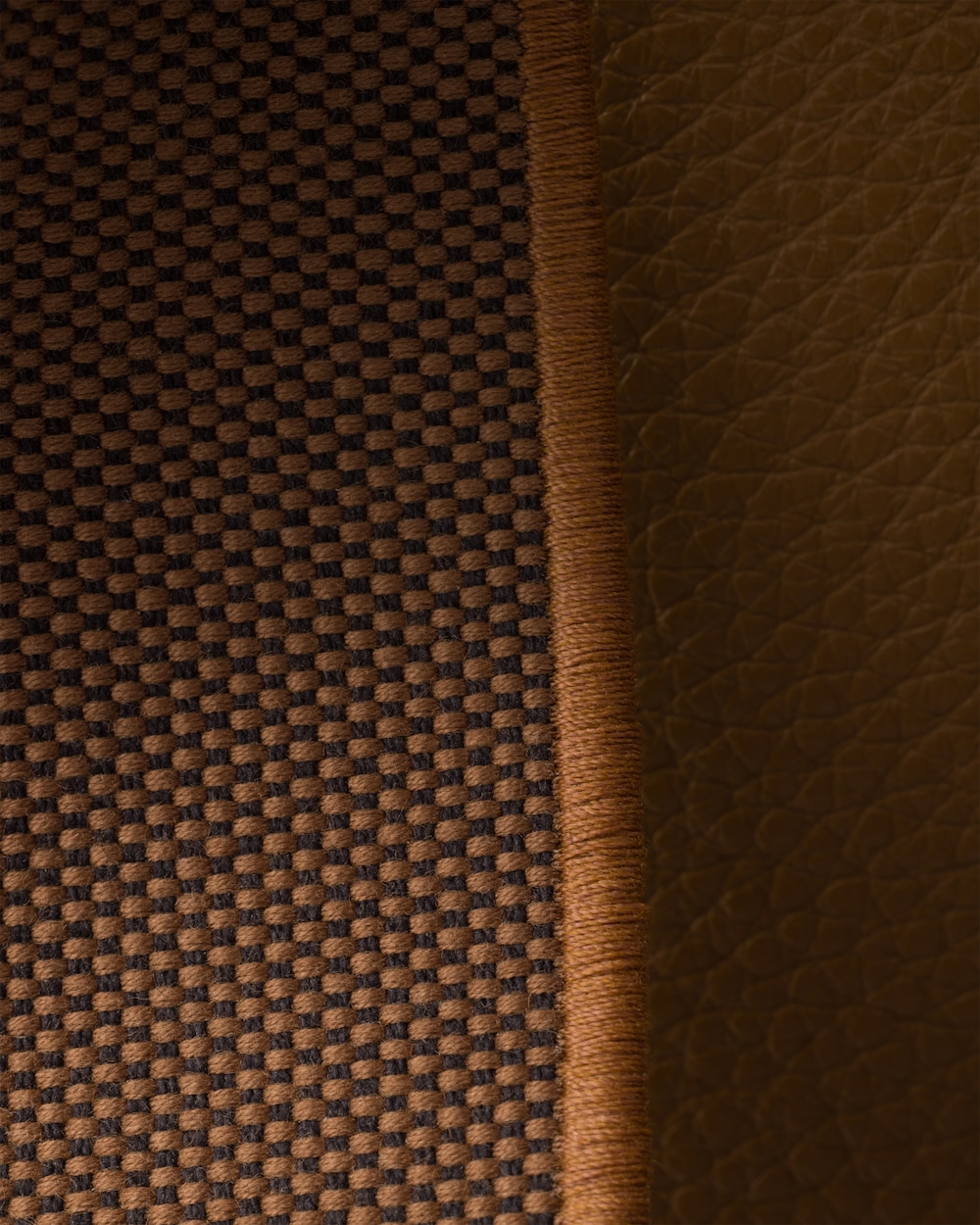 Medium Leather Bag - Image 6